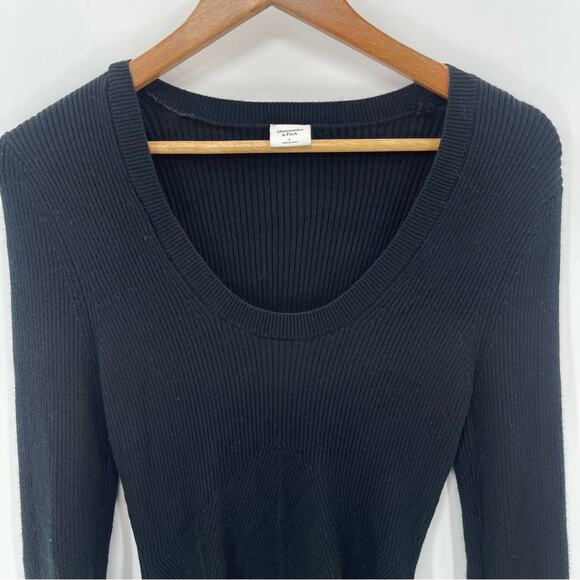 Abercrombie & Fitch Black Ribbed Textured Long Sleeve Sweater Bodysuit Size L - Picture 3 of 7